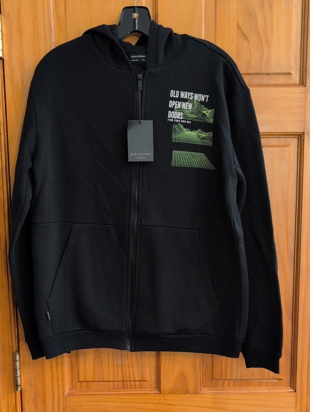 Nukutawake Junior By Mayoral Boys Zip-Up Hoodie.  Size 18 Y